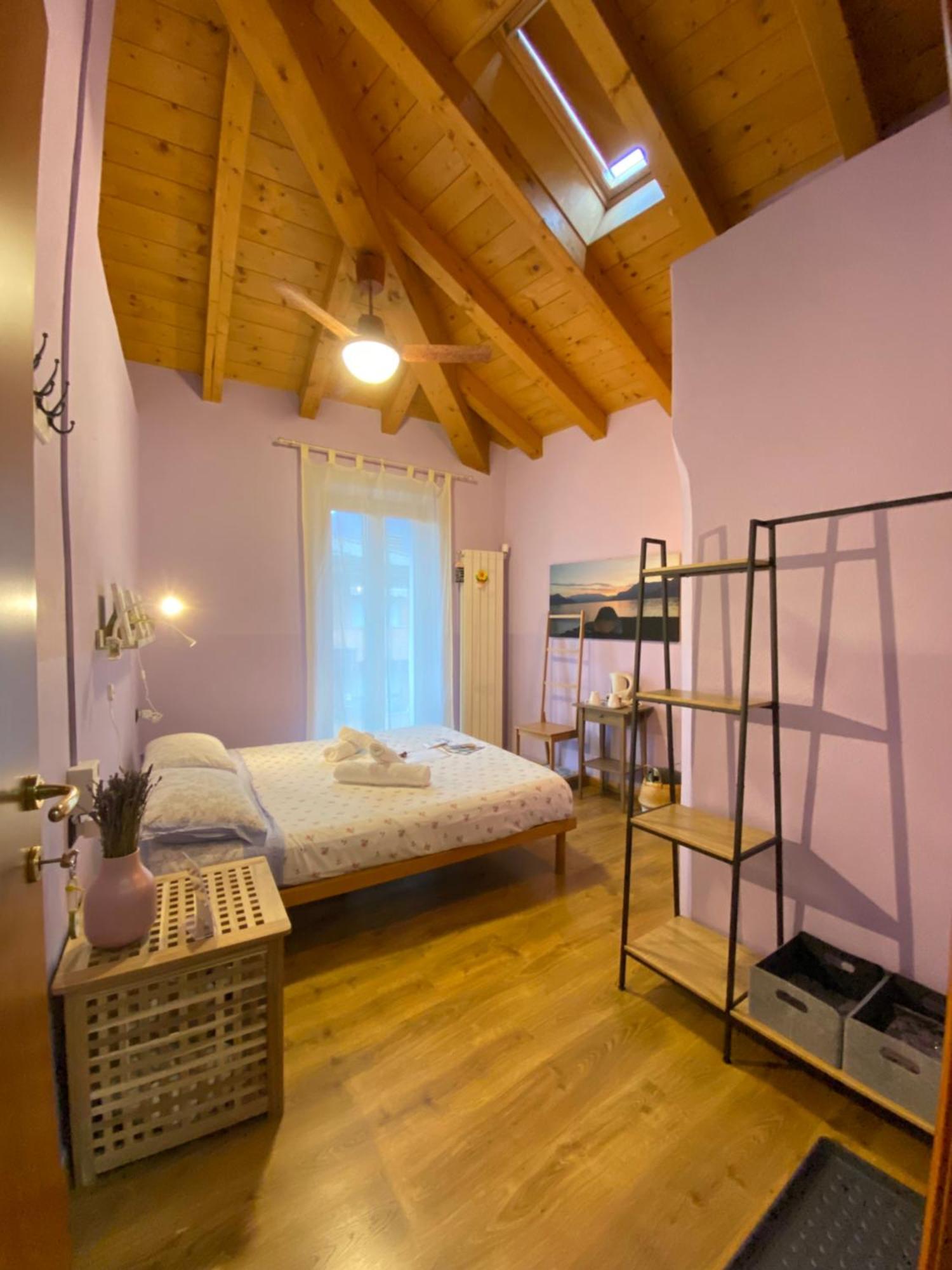 La Casa Del Poeta Bed and Breakfast Dervio Exterior foto